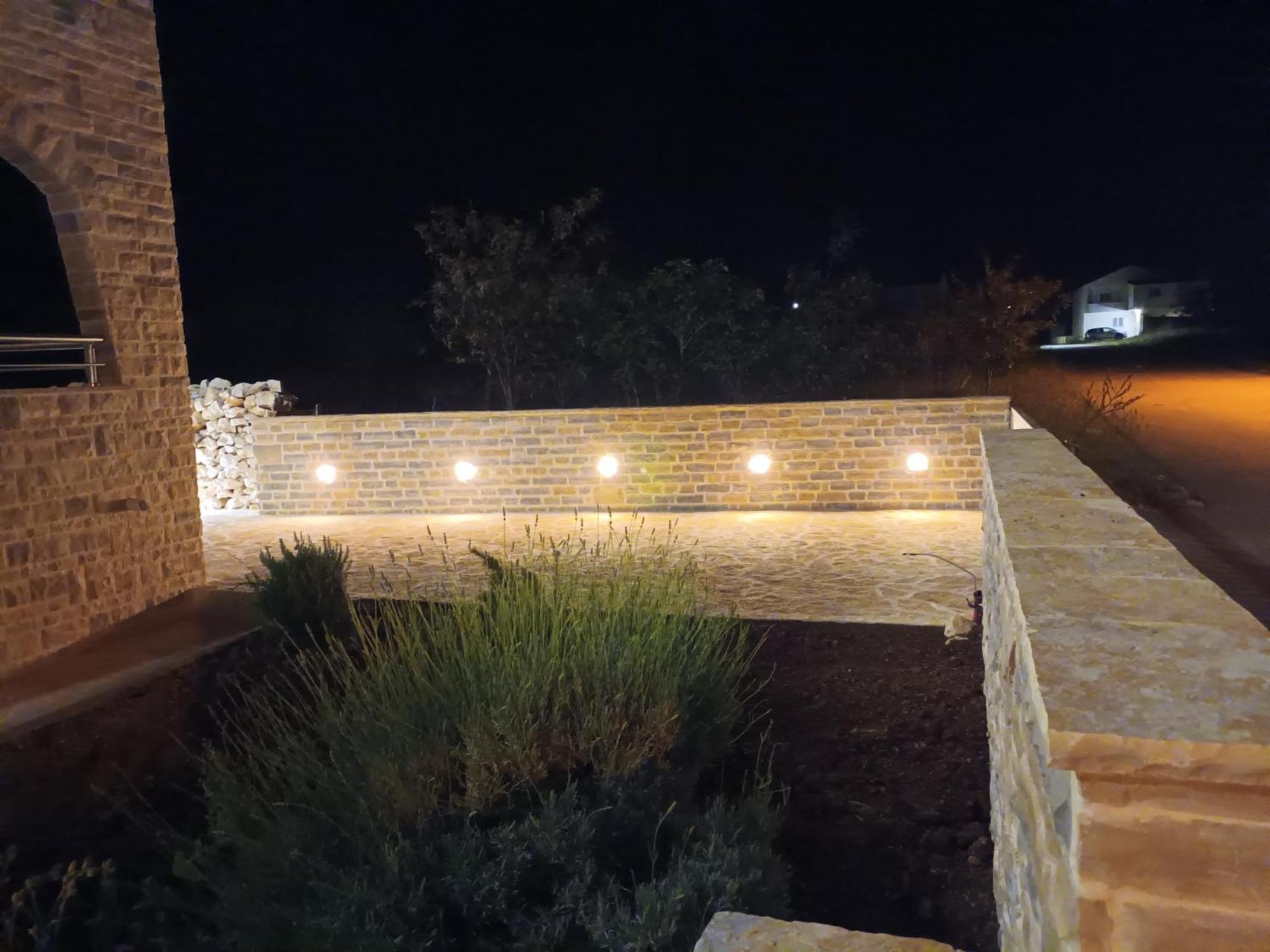 Apartmani Lucija Povljana Exterior foto